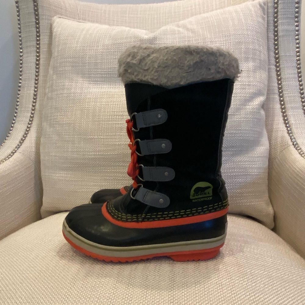 Sorel Kids Unisex Black Waterproof Winter Boots w Insulated Liner / Kids Size 3